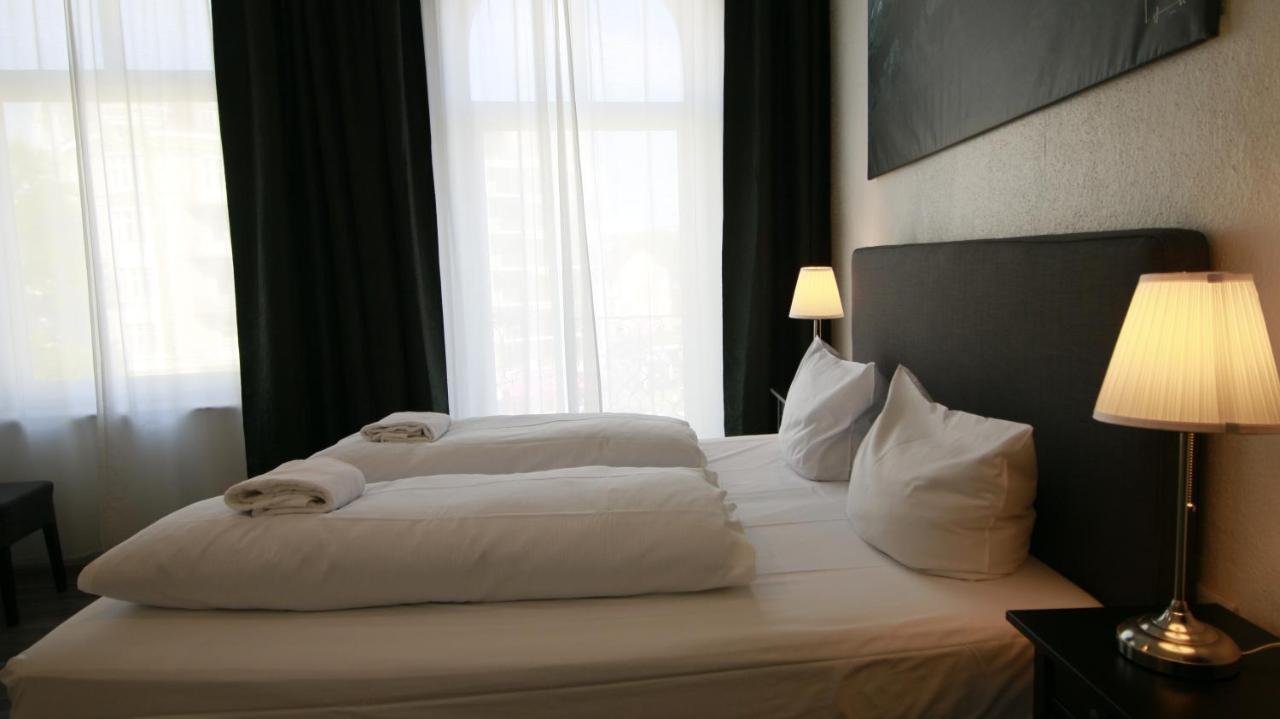 Hotel Bee Fang Hamburg-Harburg Exteriör bild