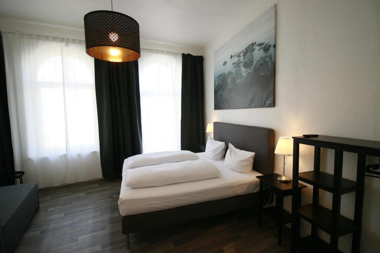 Hotel Bee Fang Hamburg-Harburg Exteriör bild