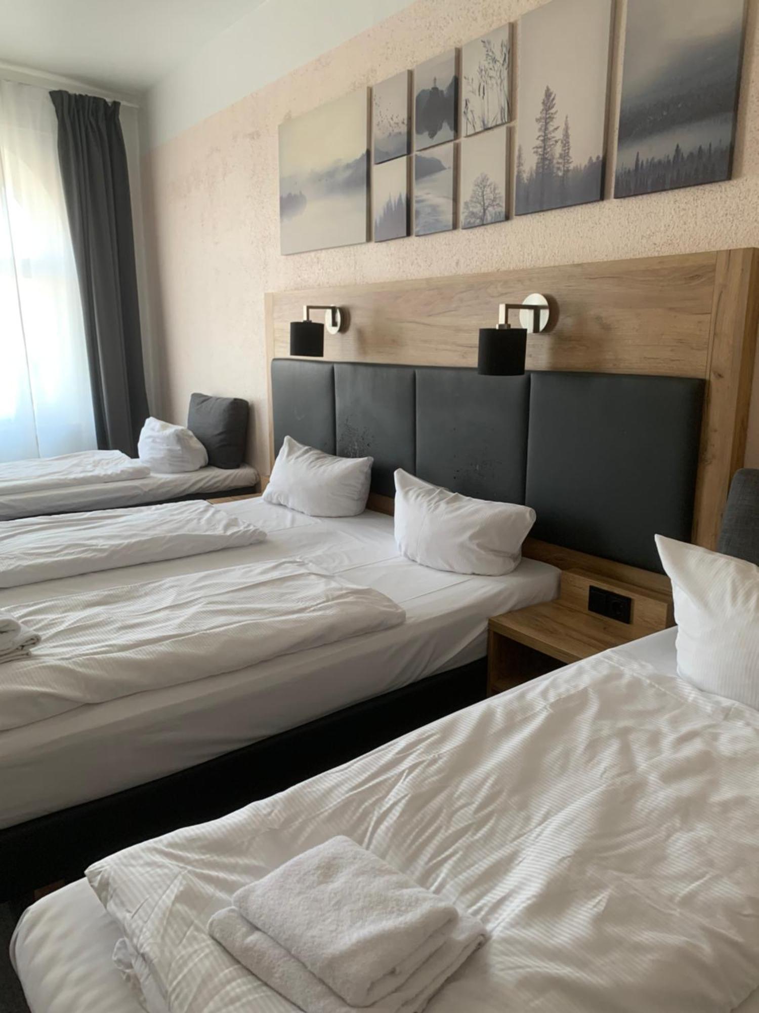 Hotel Bee Fang Hamburg-Harburg Exteriör bild