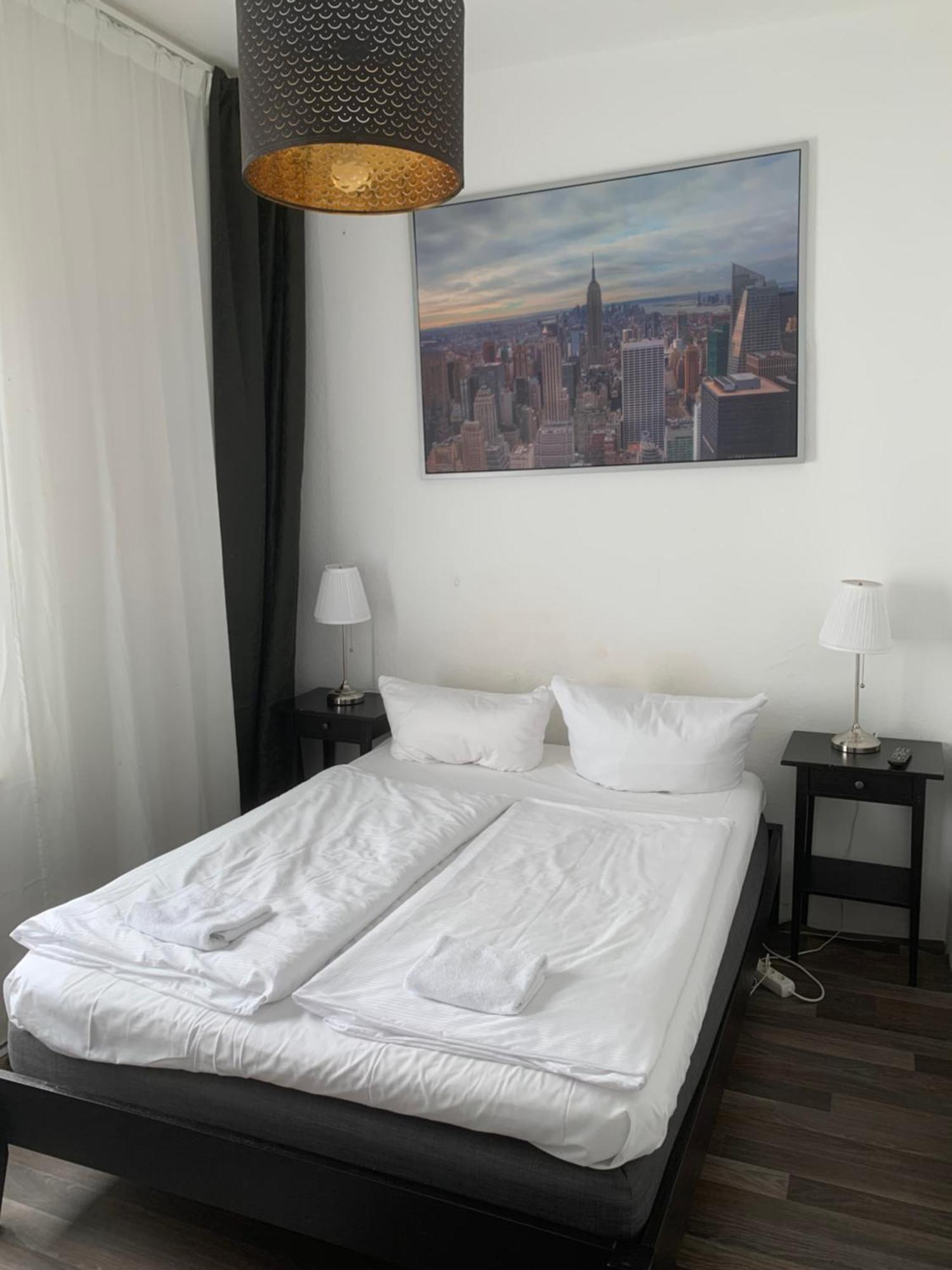 Hotel Bee Fang Hamburg-Harburg Exteriör bild